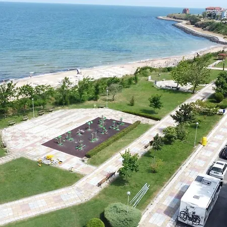 Marinovi 3* 프리모르스코