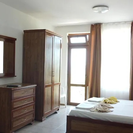 Marinovi Πριμόρσκο