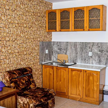 Guest house Marinovi 3*